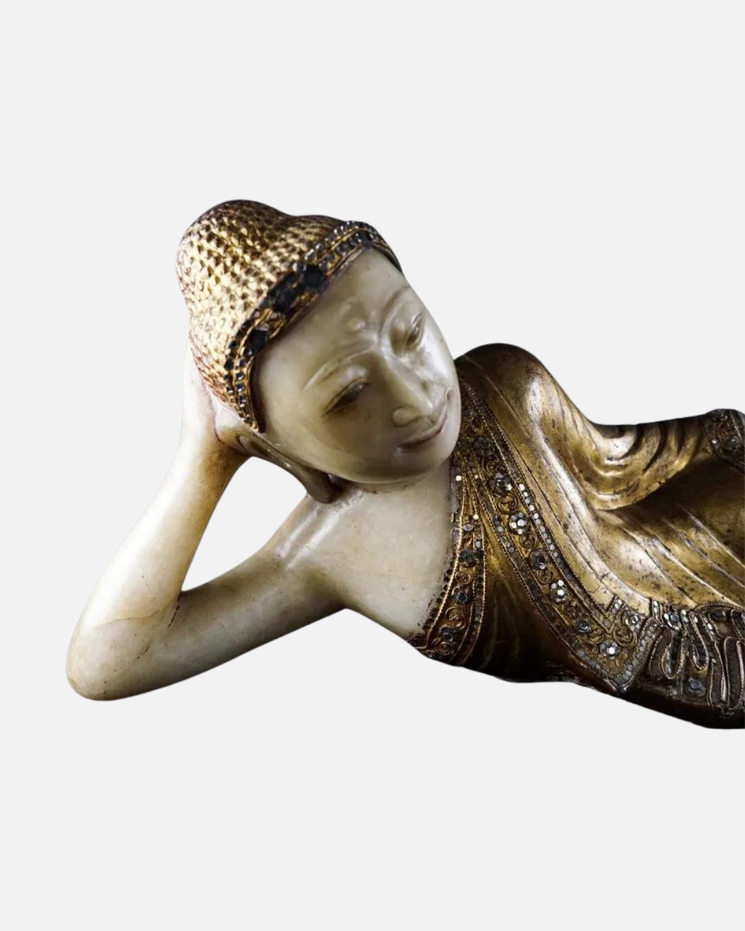 Oriental woman sculpture in alabaster marble and stones